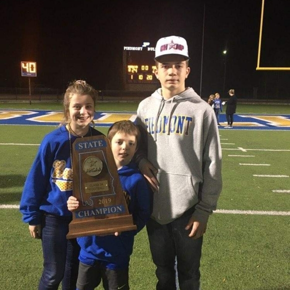 Meet your Posher, Vanessa - Picture 2 of 4